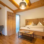 Leopoldine 3*