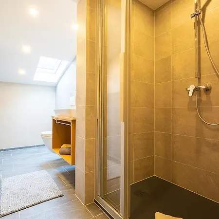 Leopoldine Bed & Breakfast Langenfeld