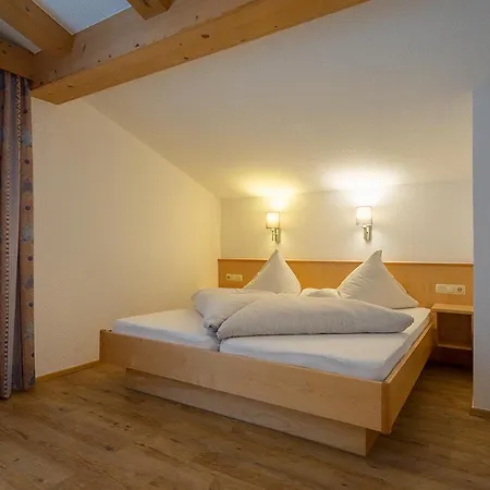 Leopoldine Bed & Breakfast Langenfeld