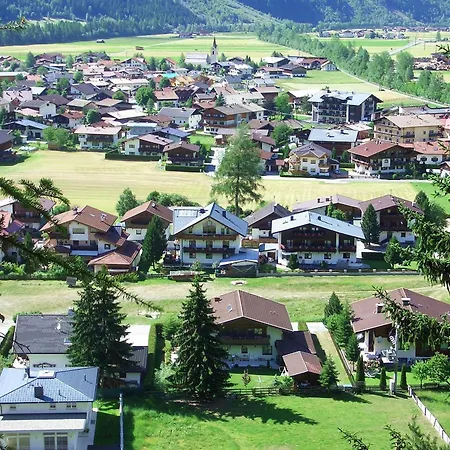 Leopoldine Bed & Breakfast 4*