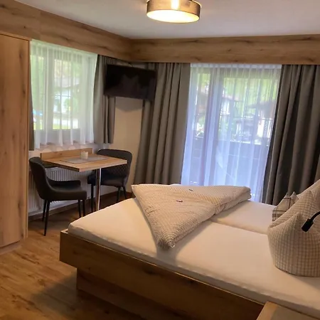 Leopoldine Bed & Breakfast 4*