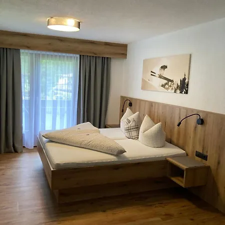 Leopoldine 4*